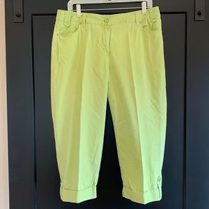 Ladies Chico's Lime Green Capri Pant Chico's size 2